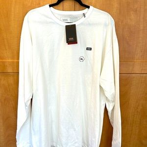 Vans long Sleeve T-shirt. Size XL. NWT